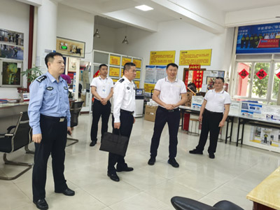 热烈欢迎龙华区公安分局领导到我司视察指导工作